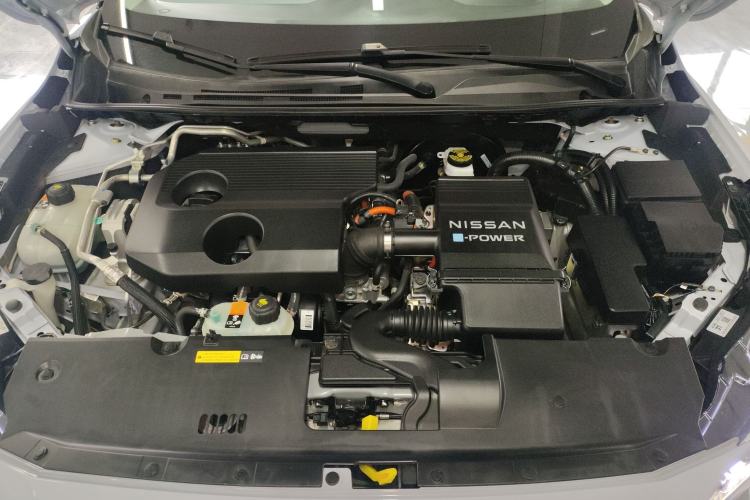 Used Nissan Sylphy 2023 Super Hybrid Electric Drive Ultra-Luxury Model Engine Bay