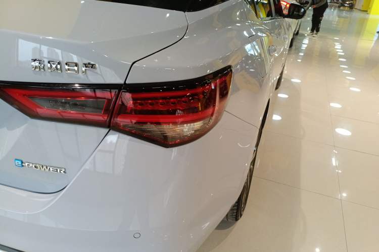 Used Nissan Sylphy 2023 Super Hybrid Electric Drive Ultra-Luxury Model Exterior 6