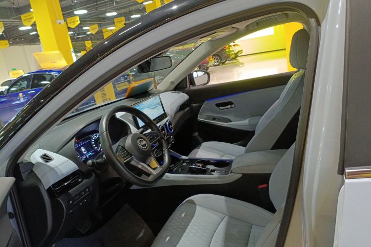 Used Nissan Sylphy 2023 Super Hybrid Electric Drive Ultra-Luxury Model Left Front Seat