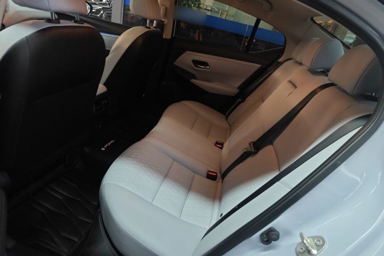 Used Nissan Sylphy 2023 Super Hybrid Electric Drive Ultra-Luxury Model Left Rear Seat