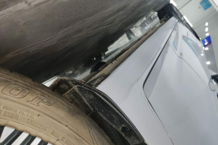 Used Nissan Sylphy 2023 Super Hybrid Electric Drive Ultra-Luxury Model Left Side Sill