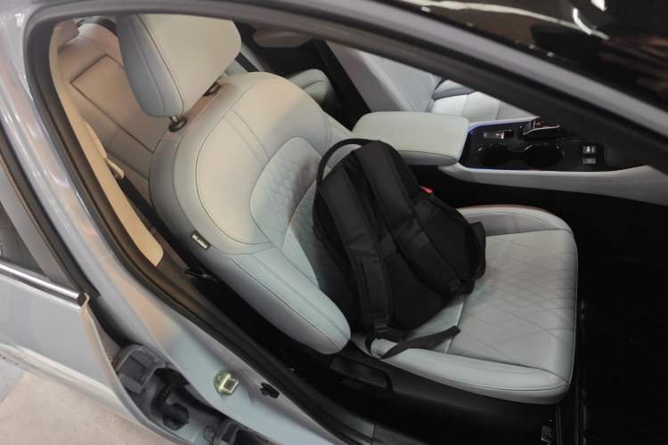 Used Nissan Sylphy 2023 Super Hybrid Electric Drive Ultra-Luxury Model Right Front Seat