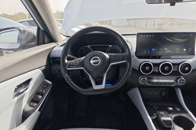 Used Nissan Sylphy 2023 Super Hybrid Electric Drive Ultra-Luxury Model Steering Wheel