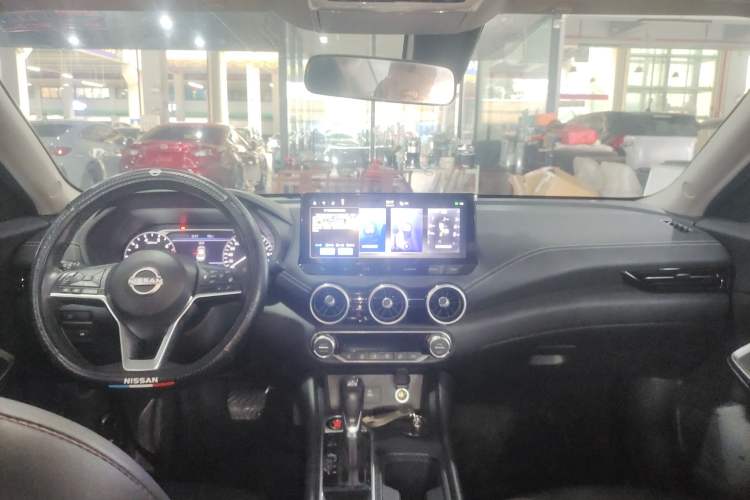 Used Nissan Sylphy 2023 1.6L CVT Enjoyment Edition Center Console