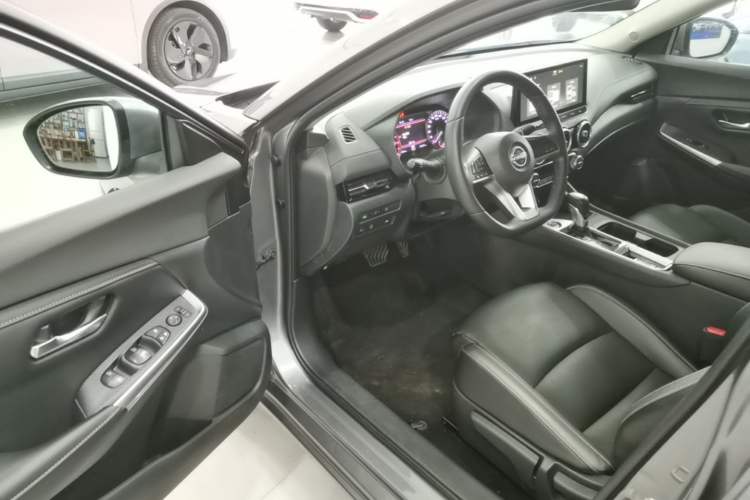 Used Nissan Sylphy 2023 1.6L CVT Enjoyment Edition Driver Seat