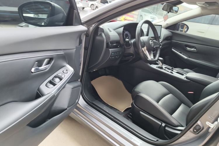 Used Nissan Sylphy 2023 1.6L CVT Enjoyment Edition Driver Seat