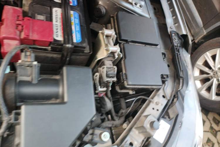 Used Nissan Sylphy 2023 1.6L CVT Enjoyment Edition Engine Bay Left