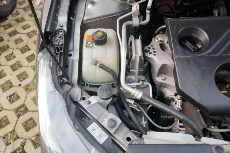 Used Nissan Sylphy 2023 1.6L CVT Enjoyment Edition Engine Bay Right