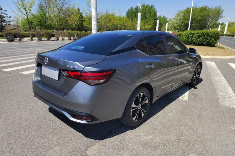 Used Nissan Sylphy 2023 Revised 1.6L CVT Enjoyment Edition Exterior 3