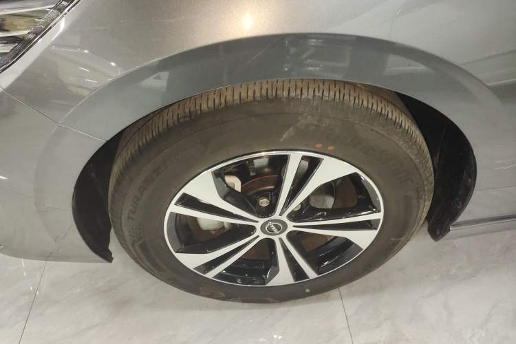 Used Nissan Sylphy 2023 1.6L CVT Enjoyment Edition Exterior 3