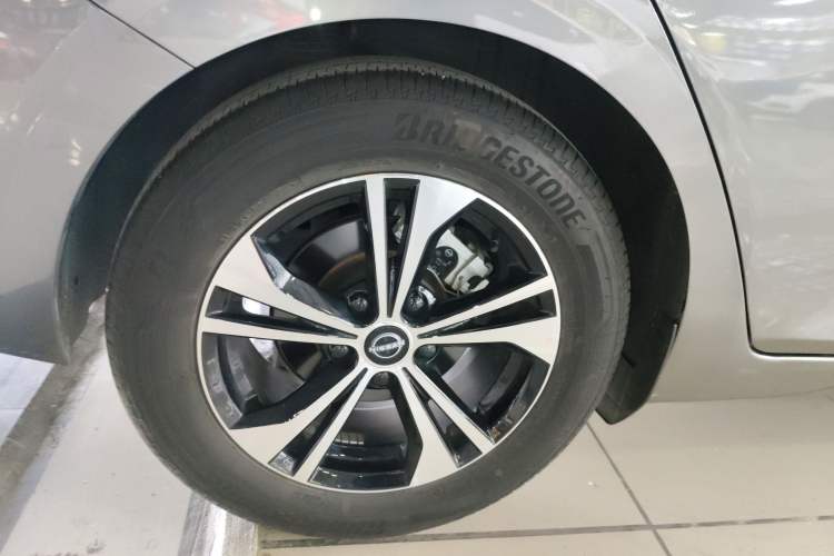 Used Nissan Sylphy 2023 1.6L CVT Enjoyment Edition Exterior 5
