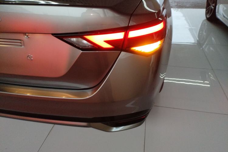 Used Nissan Sylphy 2023 1.6L CVT Enjoyment Edition Exterior 6