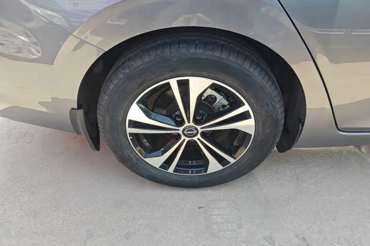 Used Nissan Sylphy 2023 1.6L CVT Enjoyment Edition Exterior 8