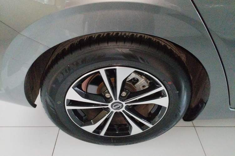 Used Nissan Sylphy 2023 1.6L CVT Enjoyment Edition Exterior 8