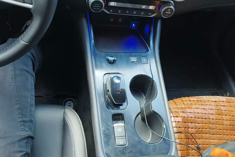 Used Nissan Sylphy 2023 Super Hybrid Electric Drive Super Intelligent Driving Max Gear Lever