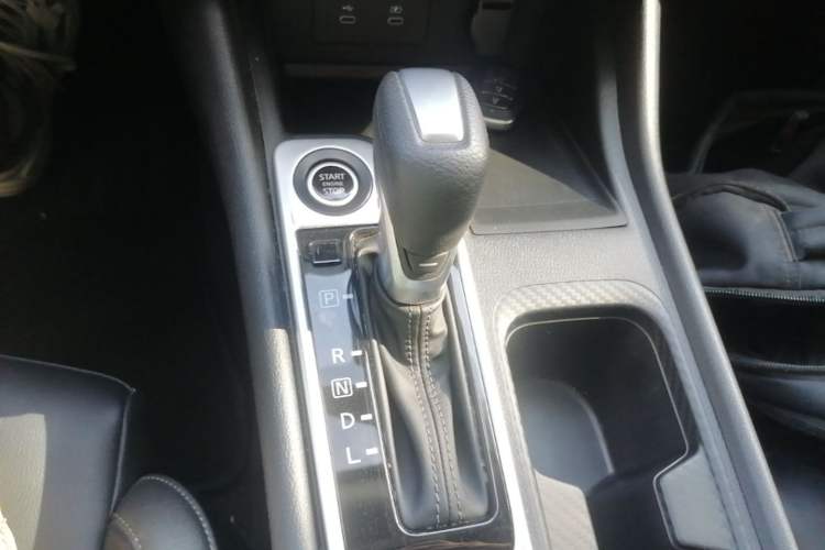 Used Nissan Sylphy 2023 Revised 1.6L CVT Enjoyment Edition Gear Lever