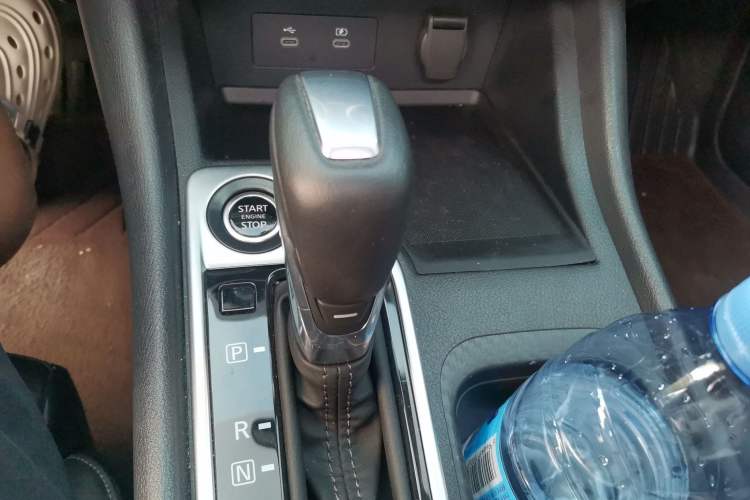 Used Nissan Sylphy 2023 Revised 1.6L CVT Enjoyment Edition Gear Lever