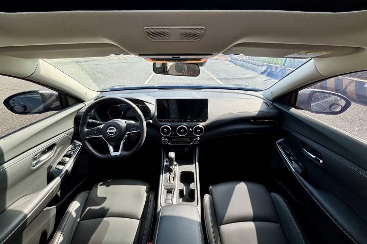 Used Nissan Sylphy 2023 1.6L CVT Enjoyment Edition Interior 3
