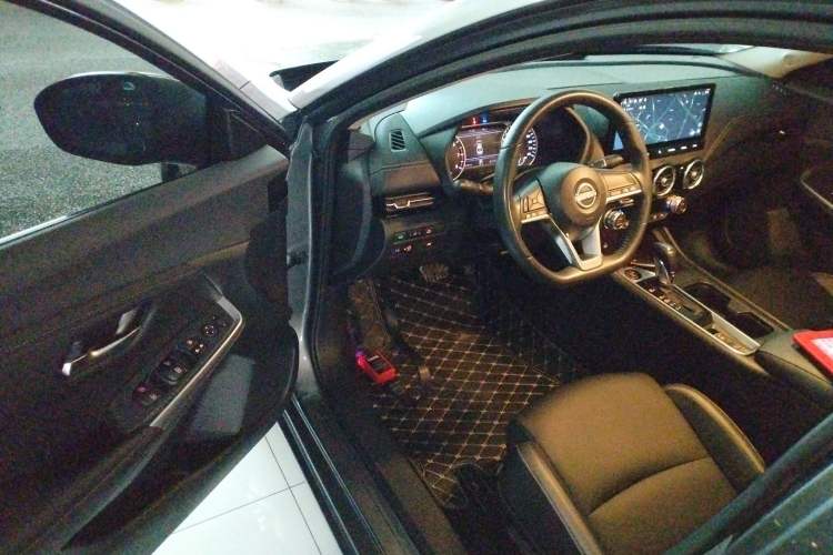 Used Nissan Sylphy 2023 1.6L CVT Enjoyment Edition Interior 3