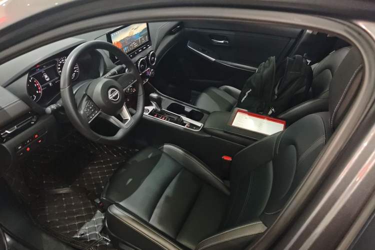 Used Nissan Sylphy 2023 Revised 1.6L CVT Enjoyment Edition Left Front Seat
