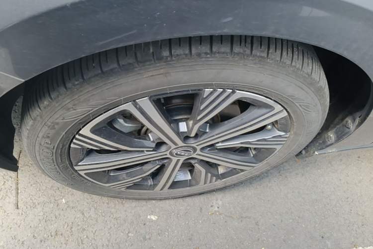 Used Nissan Sylphy 2023 Super Hybrid Electric Drive Super Intelligent Driving Max Left Front Wheel Hub