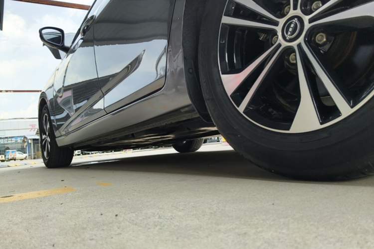 Used Nissan Sylphy 2023 1.6L CVT Enjoyment Edition Left Side Sill