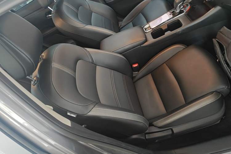 Used Nissan Sylphy 2023 1.6L CVT Enjoyment Edition Right Front Seat