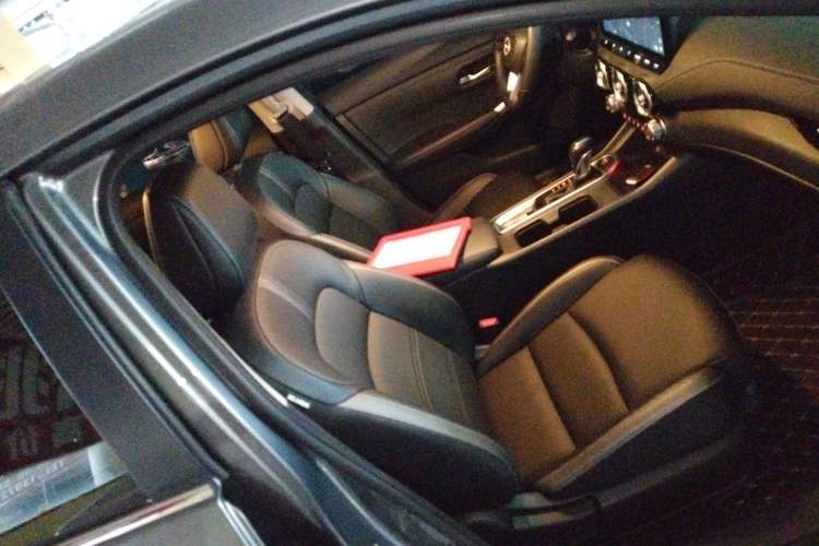 Used Nissan Sylphy 2023 1.6L CVT Enjoyment Edition Right Front Seat