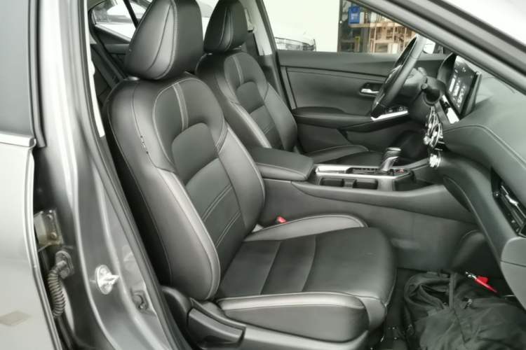 Used Nissan Sylphy 2023 1.6L CVT Enjoyment Edition Right Front Seat