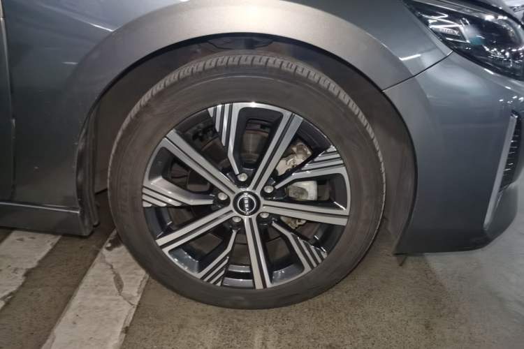 Used Nissan Sylphy 2023 Super Hybrid Electric Drive Super Intelligent Driving Max Right Front Wheel Hub