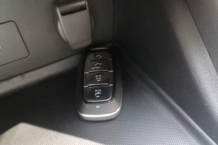Used Nissan Sylphy 2023 Revised 1.6L CVT Enjoyment Edition Vehicle Key