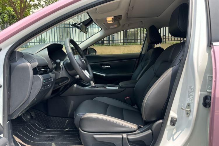 Used Nissan Sylphy 2023 1.6L CVT Enjoyment Edition Interior 3