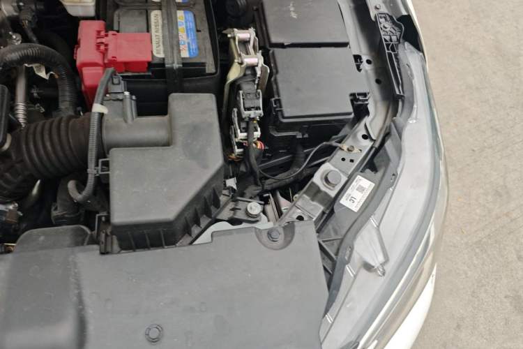 Used Nissan Sylphy 2023 Revised 1.6L CVT Enjoyment Edition Engine Bay Left