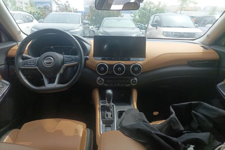Used Nissan Sylphy 2023 1.6L CVT Smart Drive Version Center Console