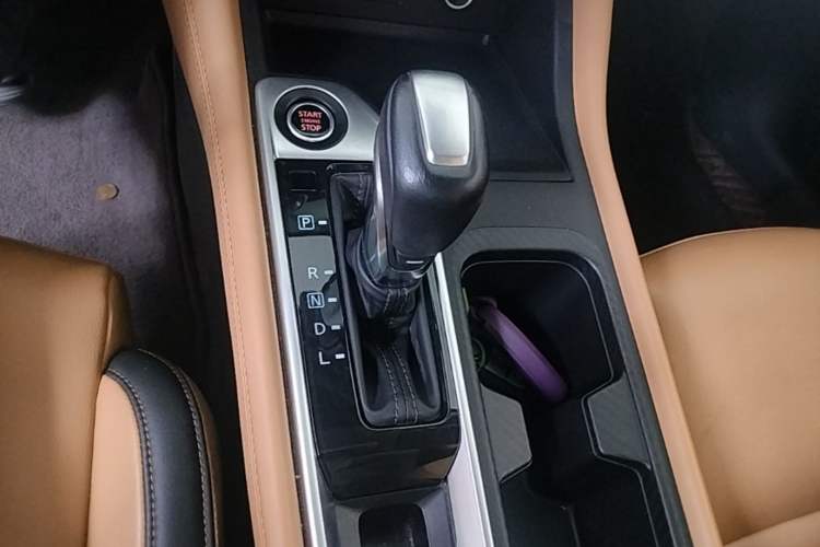 Used Nissan Sylphy 2023 1.6L CVT Smart Drive Version Gear Lever