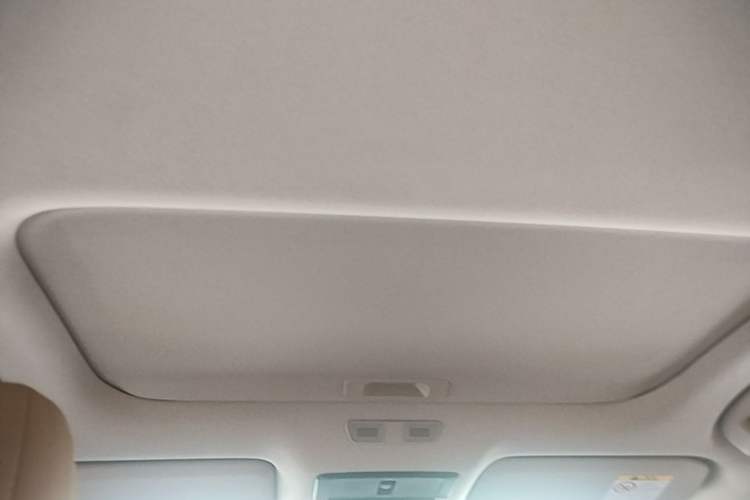 Used Nissan Sylphy 2023 1.6L CVT Smart Drive Version Headliner