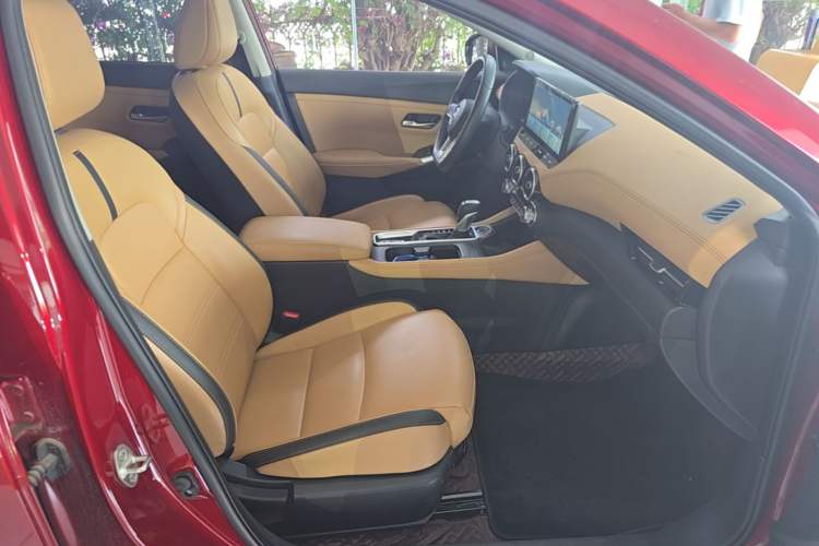 Used Nissan Sylphy 2023 1.6L CVT Smart Drive Version Right Front Seat