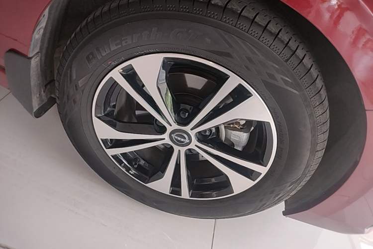 Used Nissan Sylphy 2023 1.6L CVT Smart Drive Version Right Front Wheel Hub