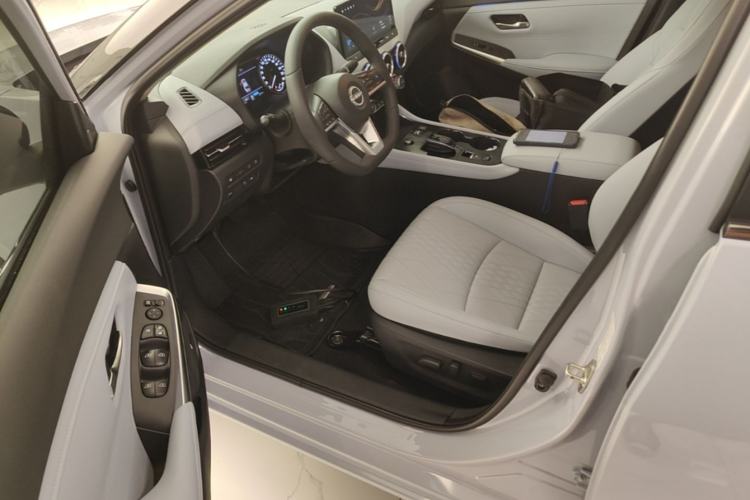 Used Nissan Sylphy 2023 Super Hybrid Electric Drive Ultra-Luxury Model Driver Seat