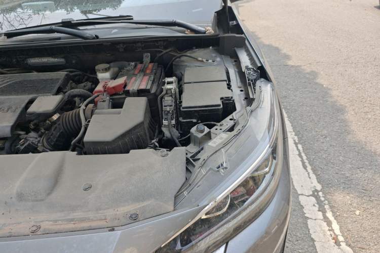 Used Nissan Sylphy 2023 1.6L CVT Smart Drive Version Engine Bay Left