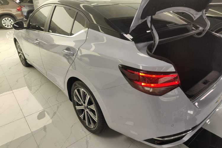 Used Nissan Sylphy 2023 Super Hybrid Electric Drive Ultra-Luxury Model Exterior 2