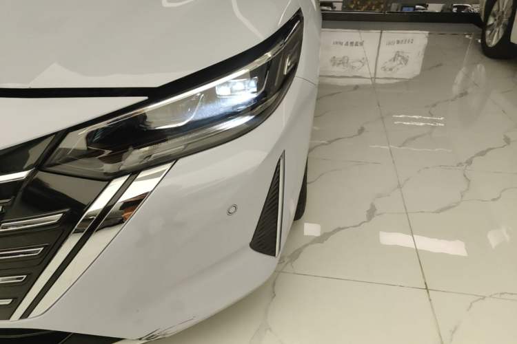 Used Nissan Sylphy 2023 Super Hybrid Electric Drive Ultra-Luxury Model Left Front Headlight