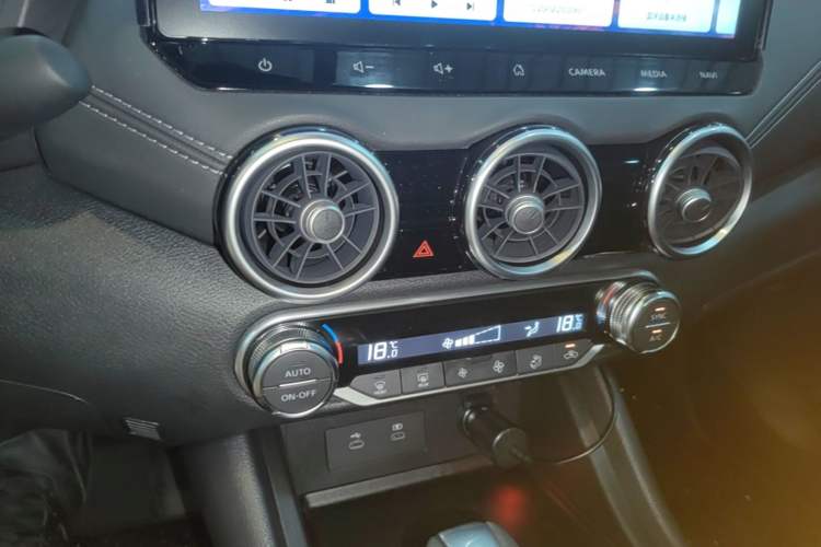 Used Nissan Sylphy 2023 Revised 1.6L CVT Enjoyment Edition Audio And AC Panel