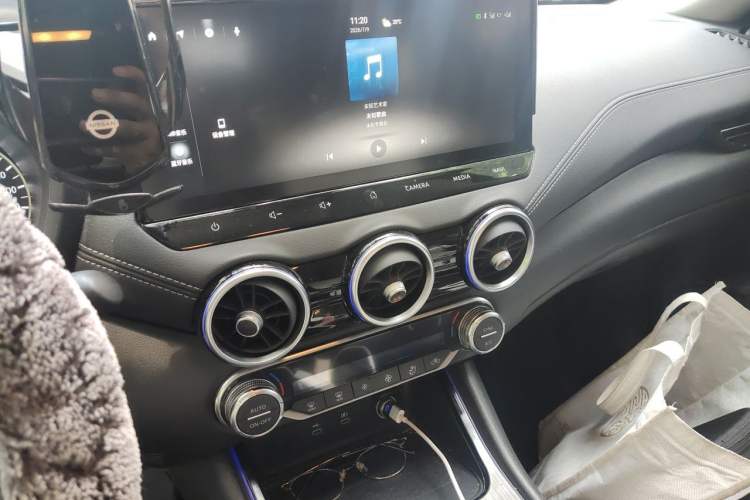 Used Nissan Sylphy 2023 Super Hybrid Electric Drive Super Smart Connectivity Plus Audio And AC Panel
