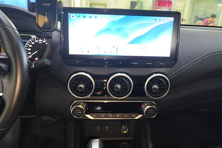 Used Nissan Sylphy 2023 1.6L CVT Enjoyment Edition Audio And AC Panel