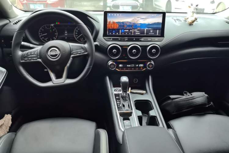 Used Nissan Sylphy 2023 1.6L CVT Enjoyment Edition Center Console