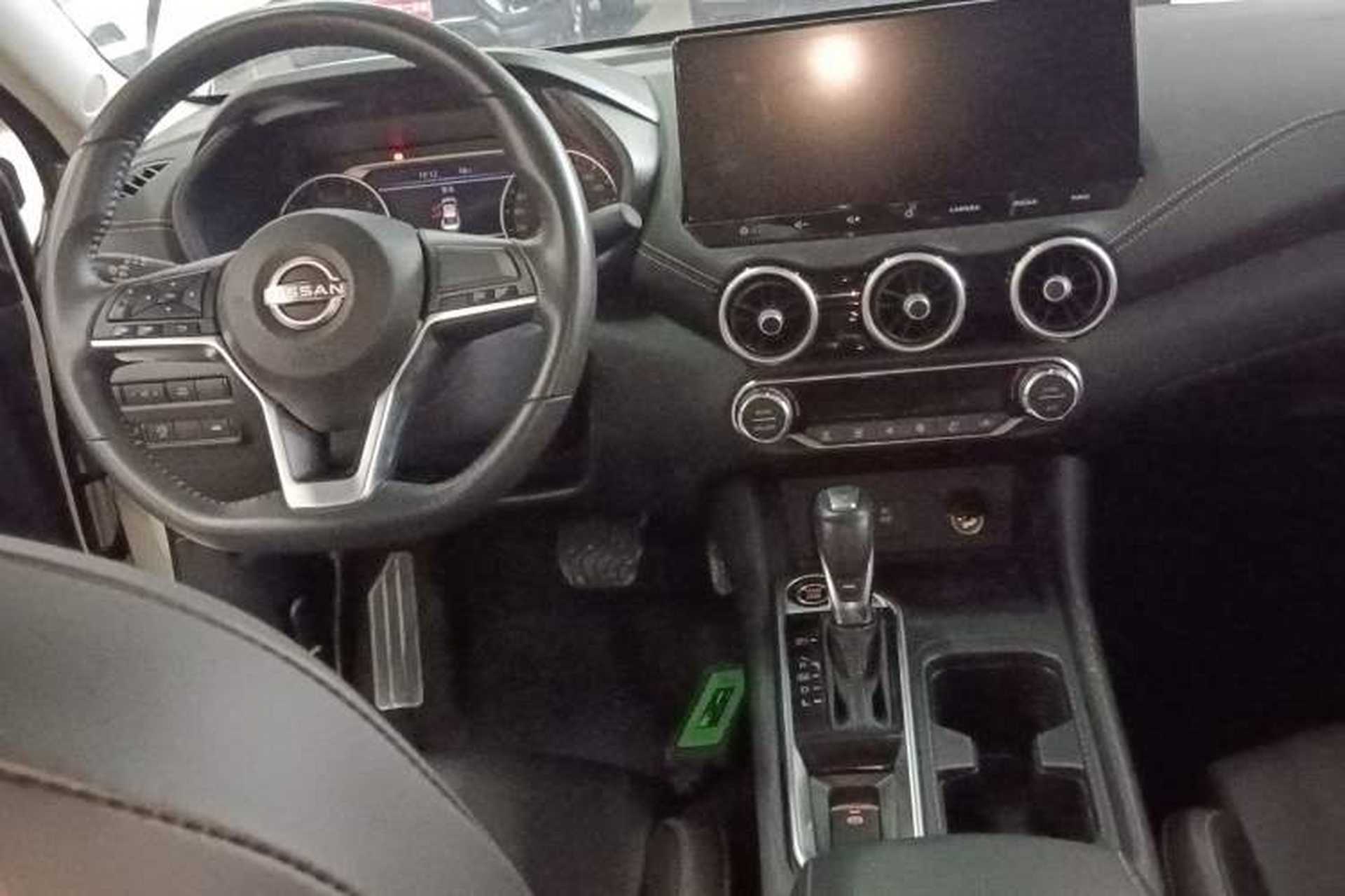 Used Nissan Sylphy 2023 1.6L CVT Enjoyment Edition Center Console