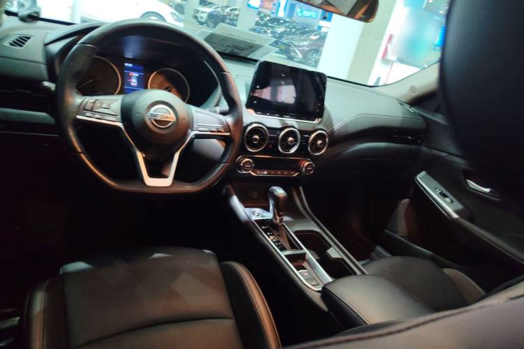 Used Nissan Sylphy 2023 1.6L CVT Enjoyment Edition Center Console