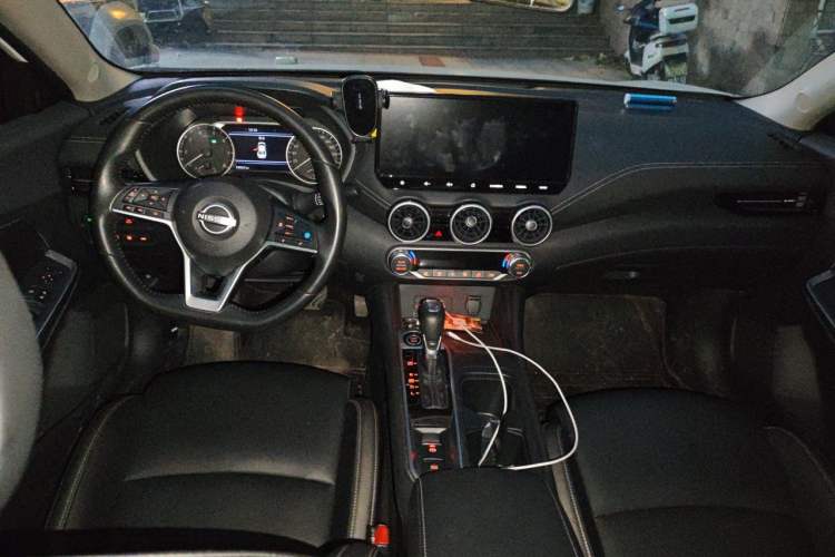 Used Nissan Sylphy 2023 1.6L CVT Enjoyment Edition Center Console