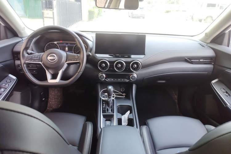 Used Nissan Sylphy 2023 1.6L CVT Enjoyment Edition Center Console